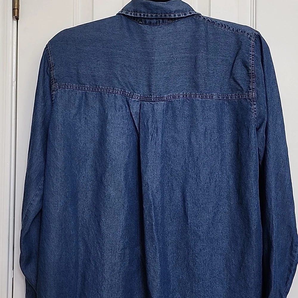 Jane and Delancey Denim Button Down Size Small​​​​​ - Picture 7 of 7